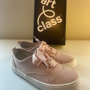Art Class Pink Glitter Kids Shoes w/ribbon laces
